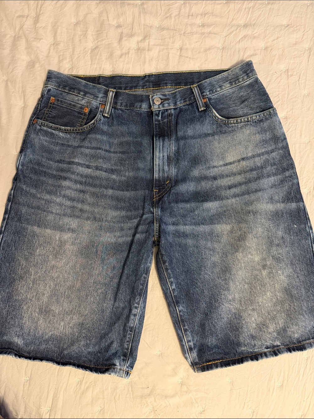 Classic Men's Levi’s Denim Shorts